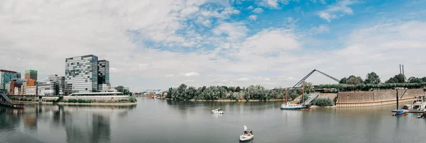 Alemania Duesseldorf Agosto 2020 Panorama Medienhafen Paisaje Urbano Dusseldorf Con — Foto de Stock