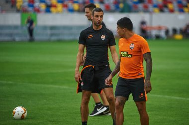 ALMANY, DUESSELDORF - 16 AĞUSTOS 2020: Dodo ve Dario Srna maç öncesi eğitimdeler