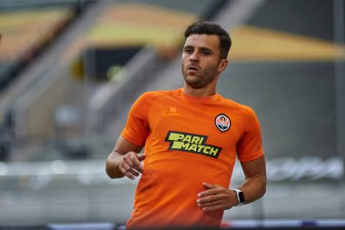 ALMANY, DUESSELDORF - 16 AĞUSTOS 2020: FC Shakhtar Donetsk 'in maç öncesi eğitimi sırasında Junior Moraes' in fotoğrafı.