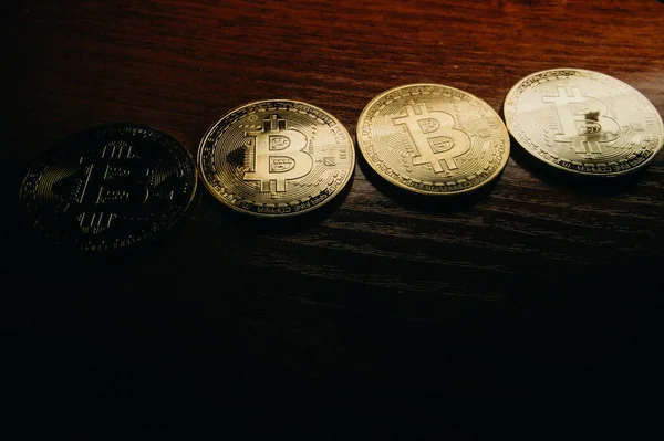 Bitcoin Sembollü Altın Paralar — Stok fotoğraf