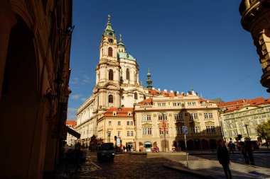 Prag, Çek Cumhuriyeti - 28 Eylül 2015: Prag. Çek Cumhuriyeti 'nin başkenti, St Nicholas Kilisesi