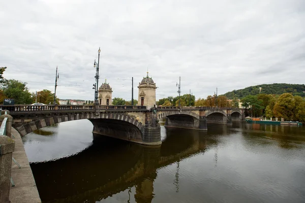 Prag Tjeckien September 2015 Floden Vltava Prag Legionbron Mest Legitima — Stockfoto