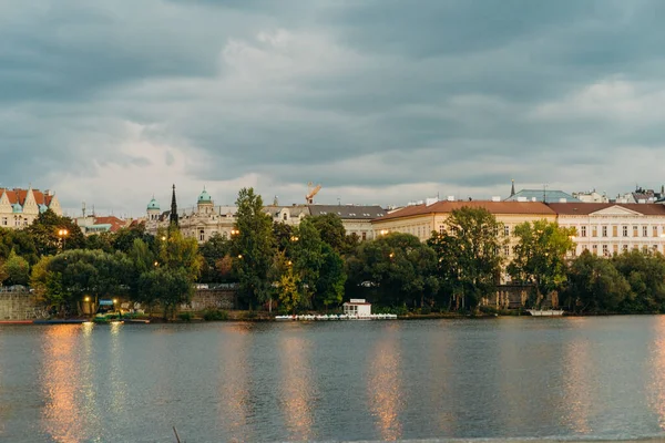 Praga República Checa Setembro 2015 Rio Vltava Praga Vltava Rio — Fotografia de Stock