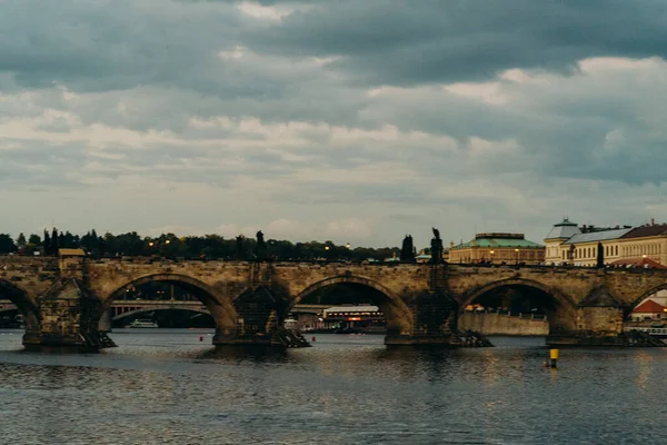 Прага Чехия Сентября 2015 Река Влтава Праге Карлов Мост Карлов — стоковое фото