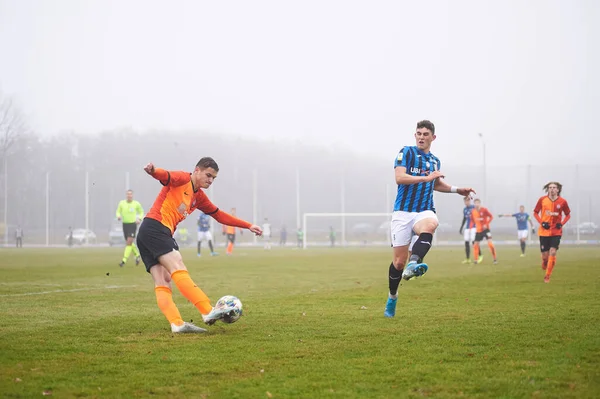 KHARKIV, UKRAINE - 11 Aralık 2019: UEFA Lig şampiyonu Shakhtar - Metalist Arena 'da Atalanta.