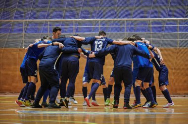 KHARKIV, UKRAINE - 24 Ocak 2021 Ukrayna ExtraLeague Viva Cup Monolit Donbass Energo Trading 'e karşı futsal maçı