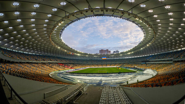 kyiv, ukraine - Feb 21, 2021: nsc olympic. футбольный матч украинской премьер-лиги ФК "Шахтер" - fc ruh