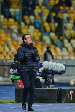 KYIV, UKRAINE - 11 Mart 2021: UEFA Avrupa Ligi Dinamo Kyiv 'in Kyiv' deki NSC Olimpiyatları 'nda Villarreal' e karşı oynadığı maçta Koç Unai Emery