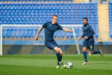 KHARKIV, UKRAINE - 19 Nisan 2021: Ukrayna Profesyonel Lig FC Metal - FC Mykolaiv-2 maçı