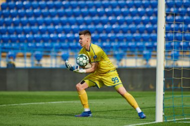KHARKIV, UKRAINE - 19 Nisan 2021: Ukrayna Profesyonel Lig FC Metal - FC Mykolaiv-2 maçı