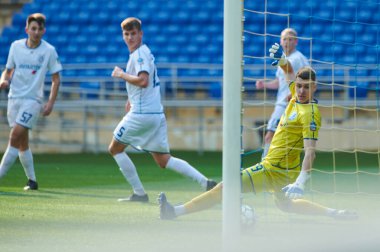 KHARKIV, UKRAINE - 19 Nisan 2021: Ukrayna Profesyonel Lig FC Metal - FC Mykolaiv-2 maçı