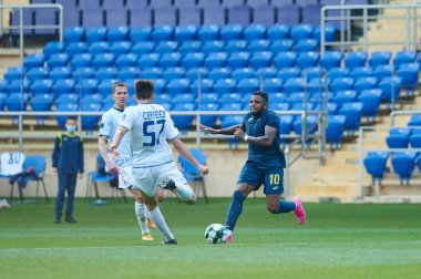 KHARKIV, UKRAINE - 19 Nisan 2021: Ukrayna Profesyonel Lig FC Metal - FC Mykolaiv-2 maçı