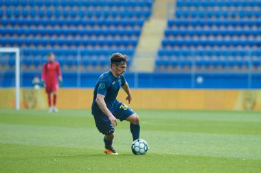 KHARKIV, UKRAINE - 19 Nisan 2021: Ukrayna Profesyonel Lig FC Metal - FC Mykolaiv-2 maçı