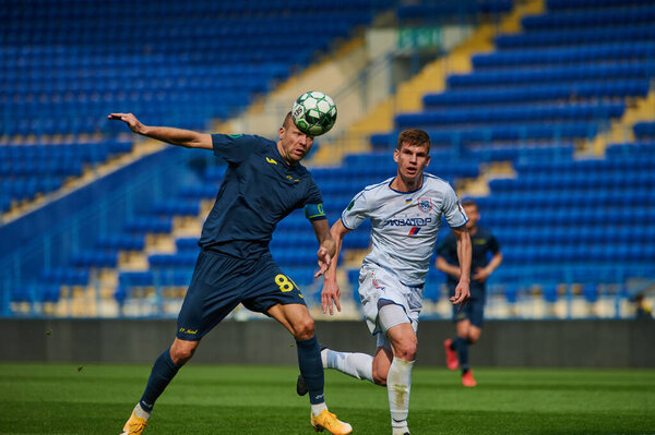 Харьков, Украина - 19 апреля 2021 года: матч украинской Профессиональной Лиги ФК "Металл" против ФК "Николаев-2"
