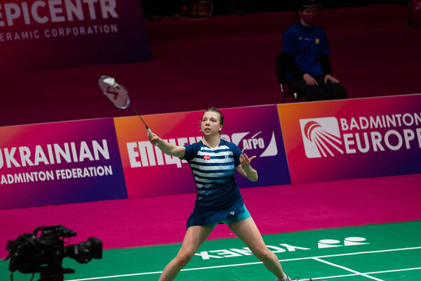 КИЕВ, Украина - 30 апреля 2021 года: Амалия МАГЕЛУНД во время матча по бадминтону. Чемпионат Европы 2020. Четвертьфинальный раунд. 