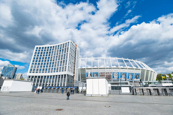 КИЕВ, УКРАИНА - 1 мая 2021 года: NSC Olympic. Футбольный матч Премьерной лиги Украины "Шахтер" - "Ингулец"