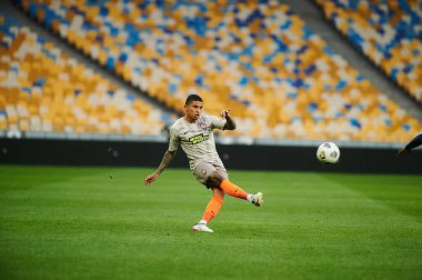 KYIV, UKRAINE - 6 Mayıs 2021: Savunma oyuncusu Dodo (2). Ukrayna Premiere Ligi FC Shakhtar Donetsk-Minaj futbol karşılaşması