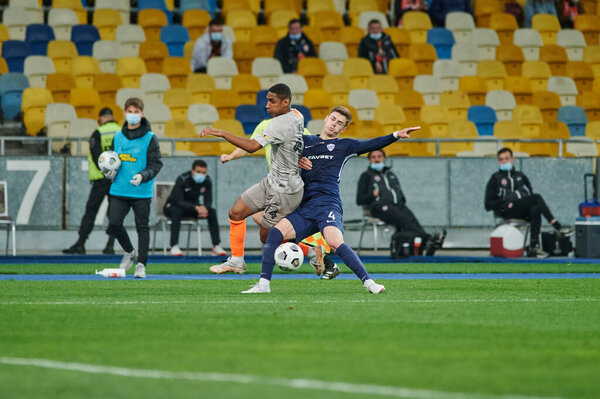 КИЕВ, УКРАИНА - 6 мая 2021 года: Футбольный матч Премьерной лиги Украины "Шахтер" - Минаж