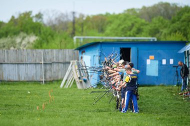KHARKIV, UKRAINE - 14 Mayıs 2021: Uluslararası Kharkiv Belediye Başkanı Okçuluk Yarışmaları Kupası.