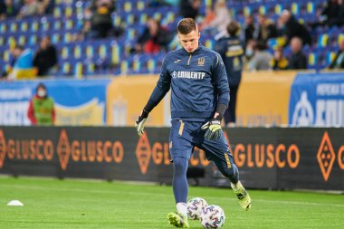 KYIV, UKRAINE - 28 Mart 2021: Anadolu Trubin (23) Kıbrıs 'a karşı Ukrayna futbol karşılaşması 