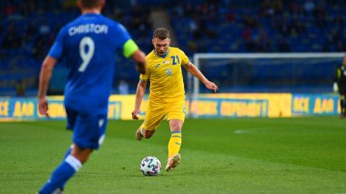KYIV, UKRAINE - Haziran 07, 2021: Oleksandr Karavaev (21), Ukrayna-Kıbrıs futbol karşılaşması 