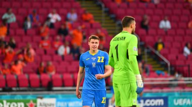 AMSTERDAM, NETHERLANDS - 13 Haziran 2021: Mykola Matviyenko (22) EURO 2020. Ukrayna, Hollanda 'ya karşı.