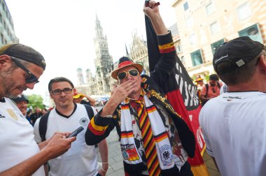 MUNİK, Almanya - 15 HAZİRAN 2021 GERÇEK FANLARI, EURO 2020. 