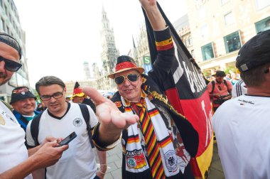 MUNİK, Almanya - 15 HAZİRAN 2021 GERÇEK FANLARI, EURO 2020. 