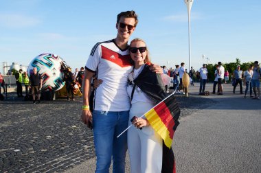 MUNİK, Almanya - 15 HAZİRAN 2021 GERÇEK FANLARI, EURO 2020. 