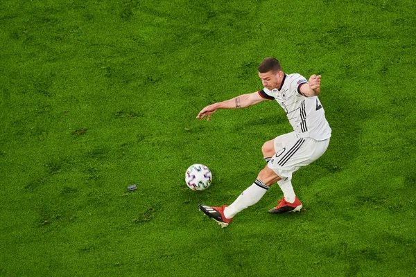 Münih, Almanya - 15 Haziran 2021: EURO 2020. Fransa Almanya 'ya karşı futbol maçı