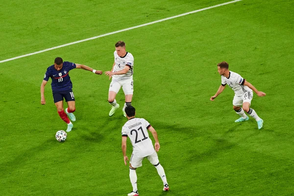 Münih, Almanya - 15 Haziran 2021: EURO 2020. Fransa Almanya 'ya karşı futbol maçı