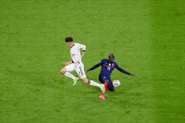 MUNICH, GERMANY - 15 Haziran 2021: N 'Golo Kante (13) - Kai Havertz (7) EURO 2020. Fransa Almanya 'ya karşı futbol maçı