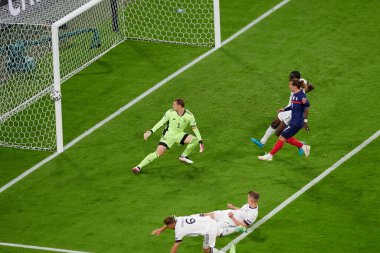 MUNICH, Almanya - 15 Haziran 2021: Manuel Neuer (1) EURO 2020. Fransa Almanya 'ya karşı futbol maçı