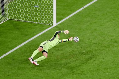 MUNICH, Almanya - 15 Haziran 2021: Manuel Neuer (1) EURO 2020. Fransa Almanya 'ya karşı futbol maçı