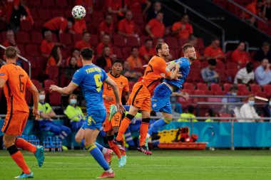 AMSTERDAM, NETHERLANDS - 13 Haziran 2021: Andriy Yarmolenko (7). EURO 2020. Ukrayna, Hollanda 'ya karşı.