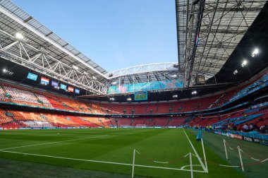 AMSTERDAM, NETHERLANDS - 17 Haziran 2021: Johan Cruijff Arena (Amsterdam Arena). EURO 2020. Avusturya-Hollanda futbol karşılaşması