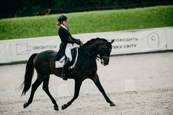 Kharkiv, Ukrayna - 11 Haziran 2021: Fei Dressage Dünya Kupası Kharkiv 2021