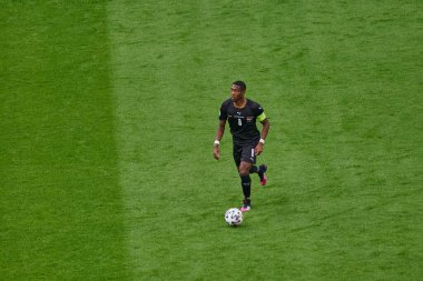 AMSTERDAM, NETHERLANDS - 17 Haziran 2021: David Alaba (8). EURO 2020. Hollanda ile Avusturya arasındaki futbol maçı