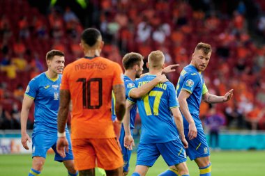 AMSTERDAM, NETHERLANDS - 13 Haziran 2021: Andriy Yarmolenko (7), EURO 2020. Ukrayna, Hollanda 'ya karşı.