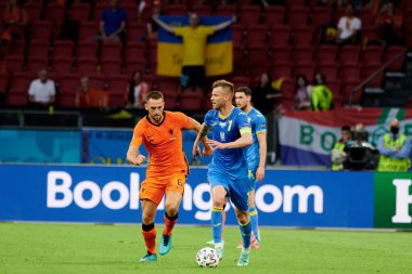 AMSTERDAM, NETHERLANDS - 13 Haziran 2021: Andriy Yarmolenko (7), EURO 2020. Ukrayna, Hollanda 'ya karşı.