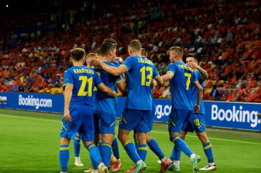 AMSTERDAM, NETHERLANDS - 13 Haziran 2021: Ukrayna Milli Takımı oyuncuları. EURO 2020. Ukrayna, Hollanda 'ya karşı.