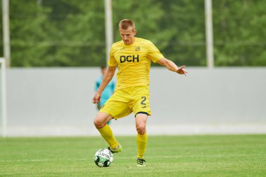 KHARKIV, UKRAINE - 6 Temmuz 2021: Sezon öncesi futbol maçı FC Metallist - FC Kvadro