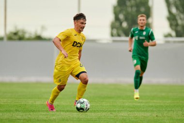 KHARKIV, UKRAINE - 6 Temmuz 2021: Sezon öncesi futbol maçı FC Metallist - FC Kvadro