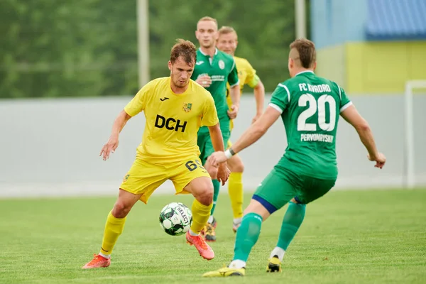 KHARKIV, UKRAINE - 6 Temmuz 2021: Sezon öncesi futbol maçı FC Metallist - FC Kvadro