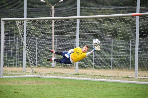 Kharkiv, Ukrayna - 5 Ağustos 2021: Maksym Kovalenko. UPL Şampiyonası Metalisti 1925 Chornomorec maçından önce açık antrenman