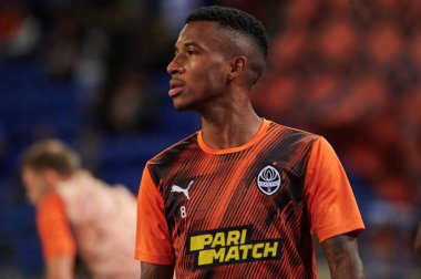 KHARKIV, UKRAINE - 24 Ağustos 2021: orta saha oyuncusu Marcos Antonio (8). UEFA Şampiyonlar Ligi, Shakhtar ve Monako maçı.