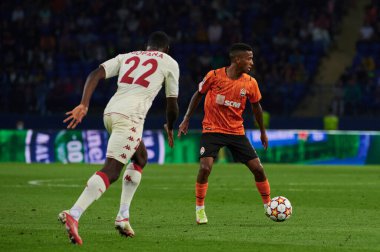 KHARKIV, UKRAINE - 24 Ağustos 2021: orta saha oyuncusu Marcos Antonio (8). UEFA Şampiyonlar Ligi, Shakhtar ve Monako maçı.