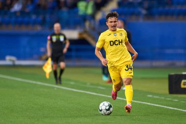 KHARKIV, UKRAINE - 5 Eylül 2021 Volodymyr Tanchyk. Ukrayna PFL Metal 'in VPK-Agro' ya karşı oynadığı futbol maçı