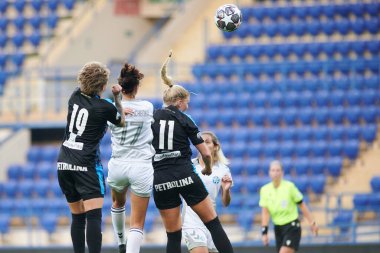 KHARKIV, UKRAINE - 9 Eylül 2021: UEFA Kadınlar Şampiyonlar Ligi Zhilstroi-1 - Apollon maçı. 