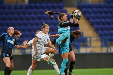 KHARKIV, UKRAINE - 9 Eylül 2021: UEFA Kadınlar Şampiyonlar Ligi Zhilstroi-1 - Apollon maçı. 